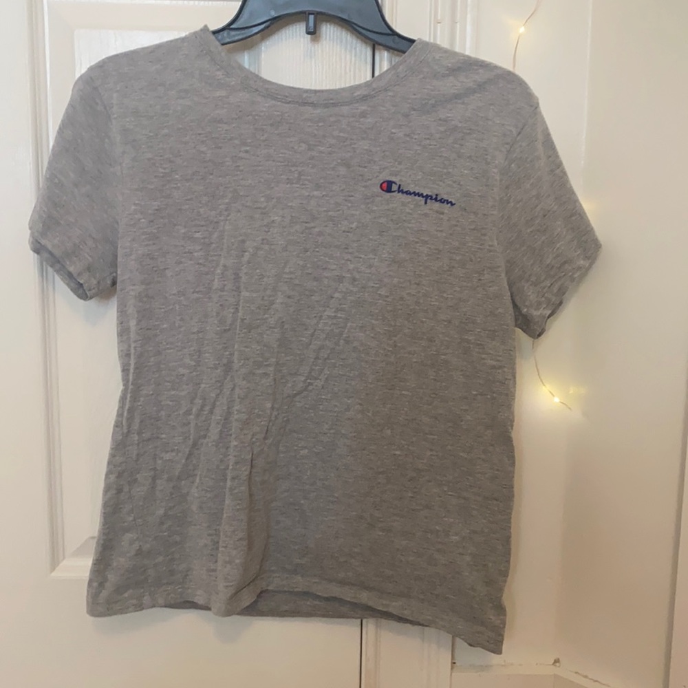 ‼️slightly cropped Champion tee